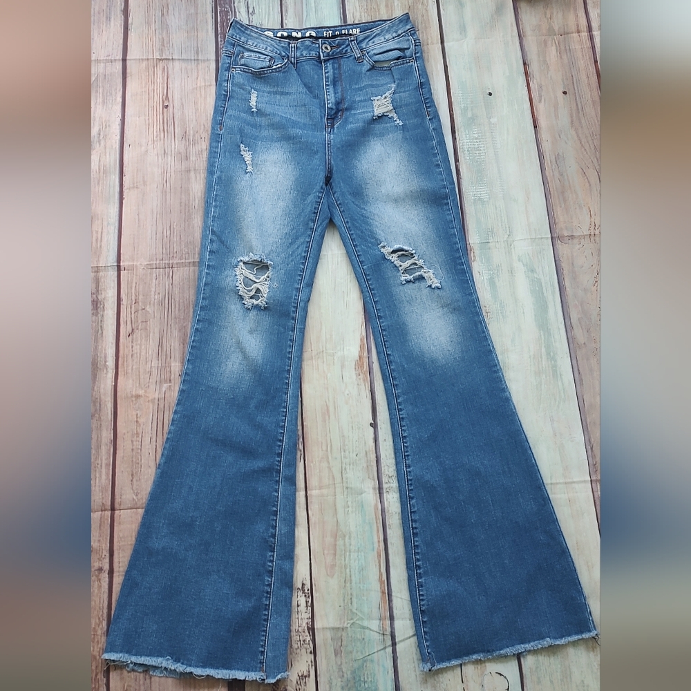 S.O.N.G   Jeans Girls Flared Leg Distressed High Rise Size 9/29 Pockets Zipper